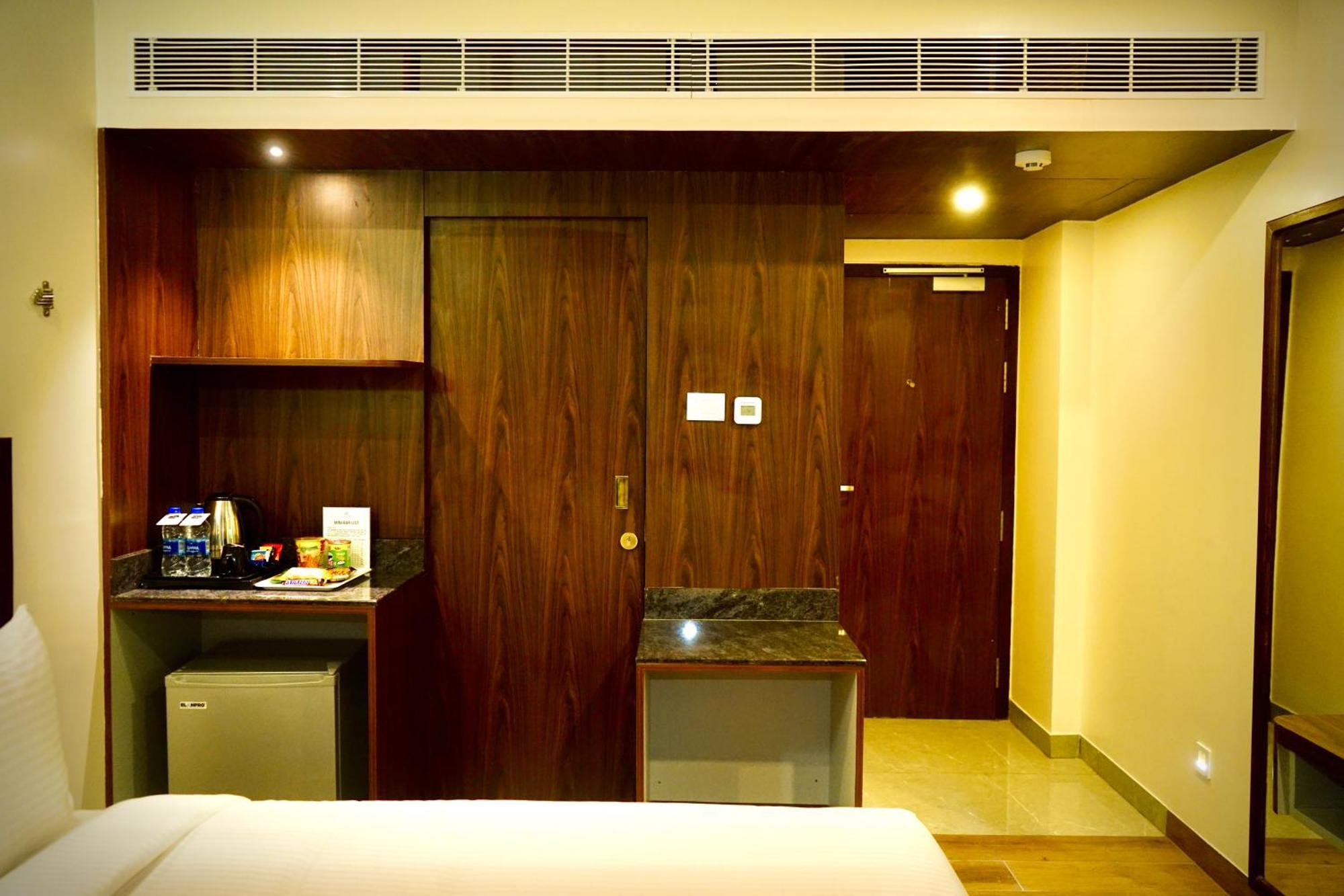 Jaag Hotel Chennai Exterior foto